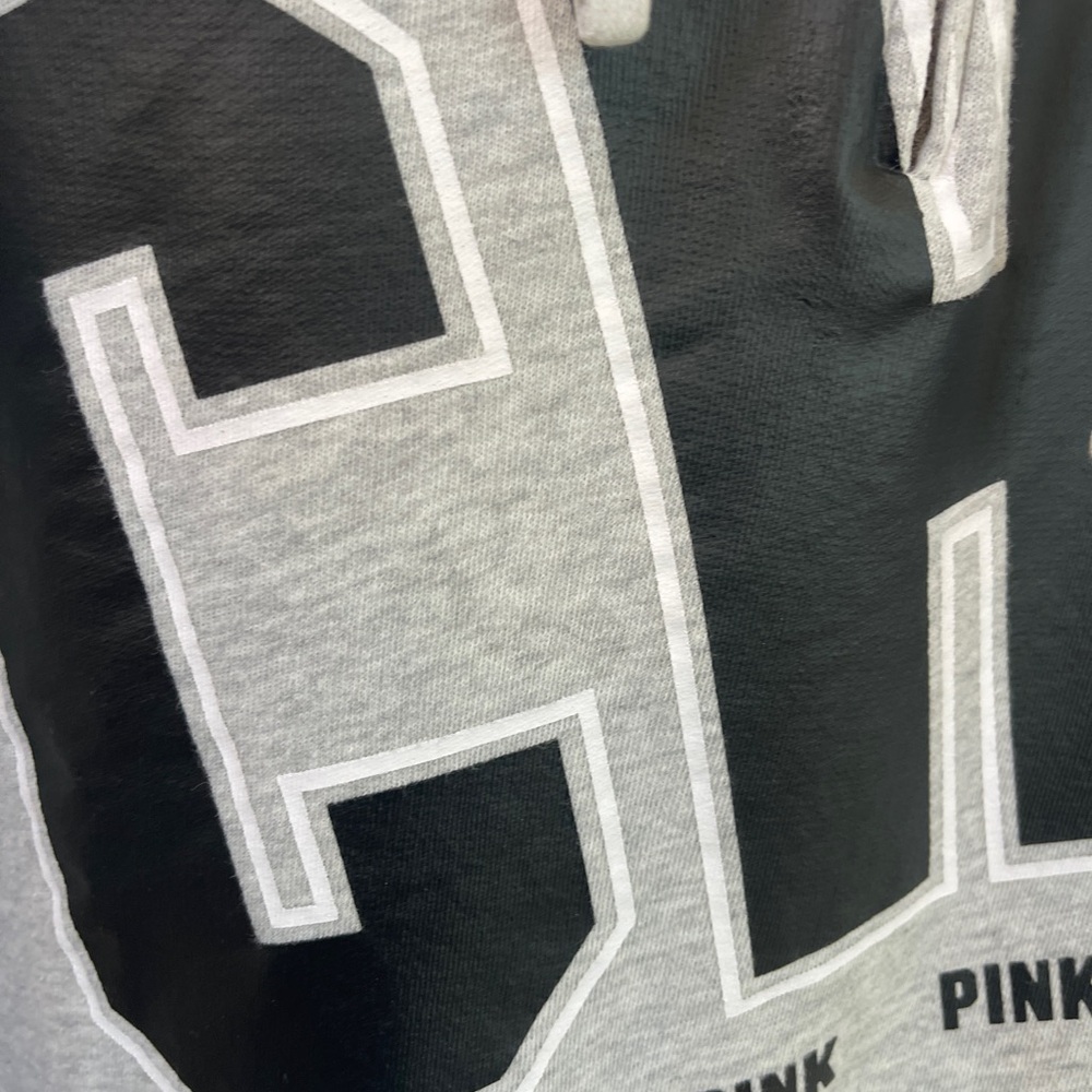 Victoria’s Secret Pink CHI half zip hooded small top - Picture 3 of 4